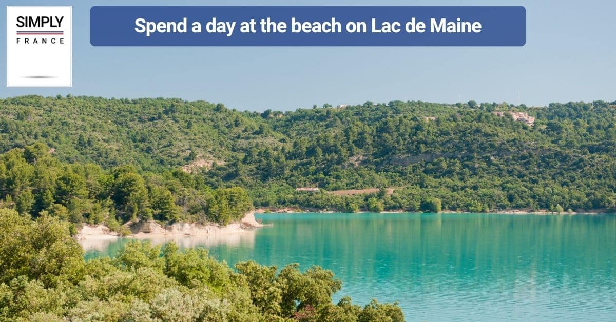Spend a day at the beach on Lac de Maine