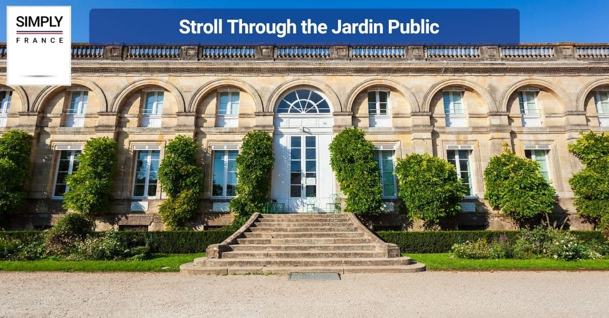 Stroll Through the Jardin Public