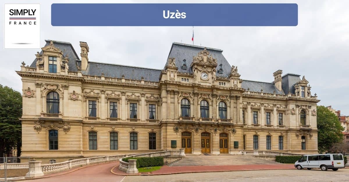Uzès