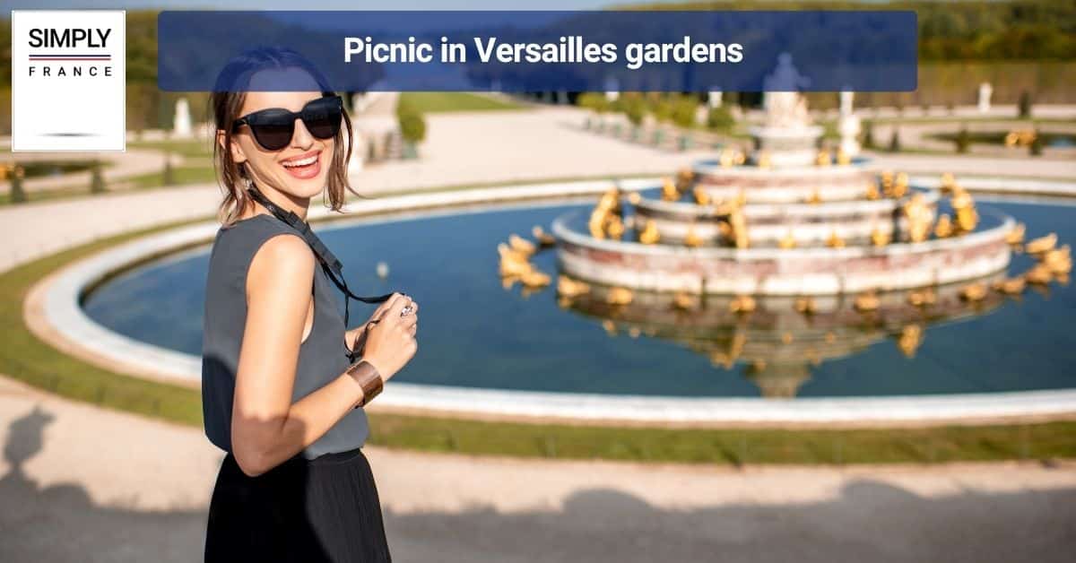 Picnic in Versailles gardens
